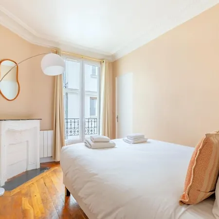 Joli 2 Pièces Dans Un Beau Quartier De Paris-ii Appartement Paris